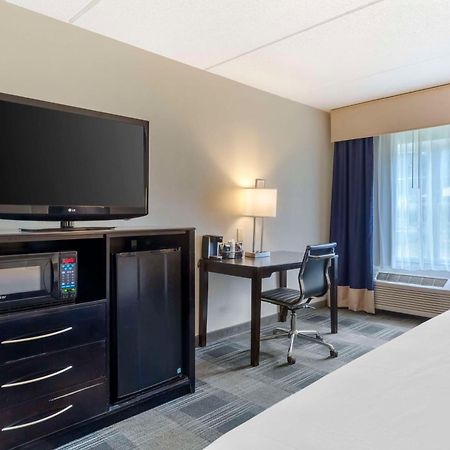 Best Western Hartford Hotel y Suites Exterior foto