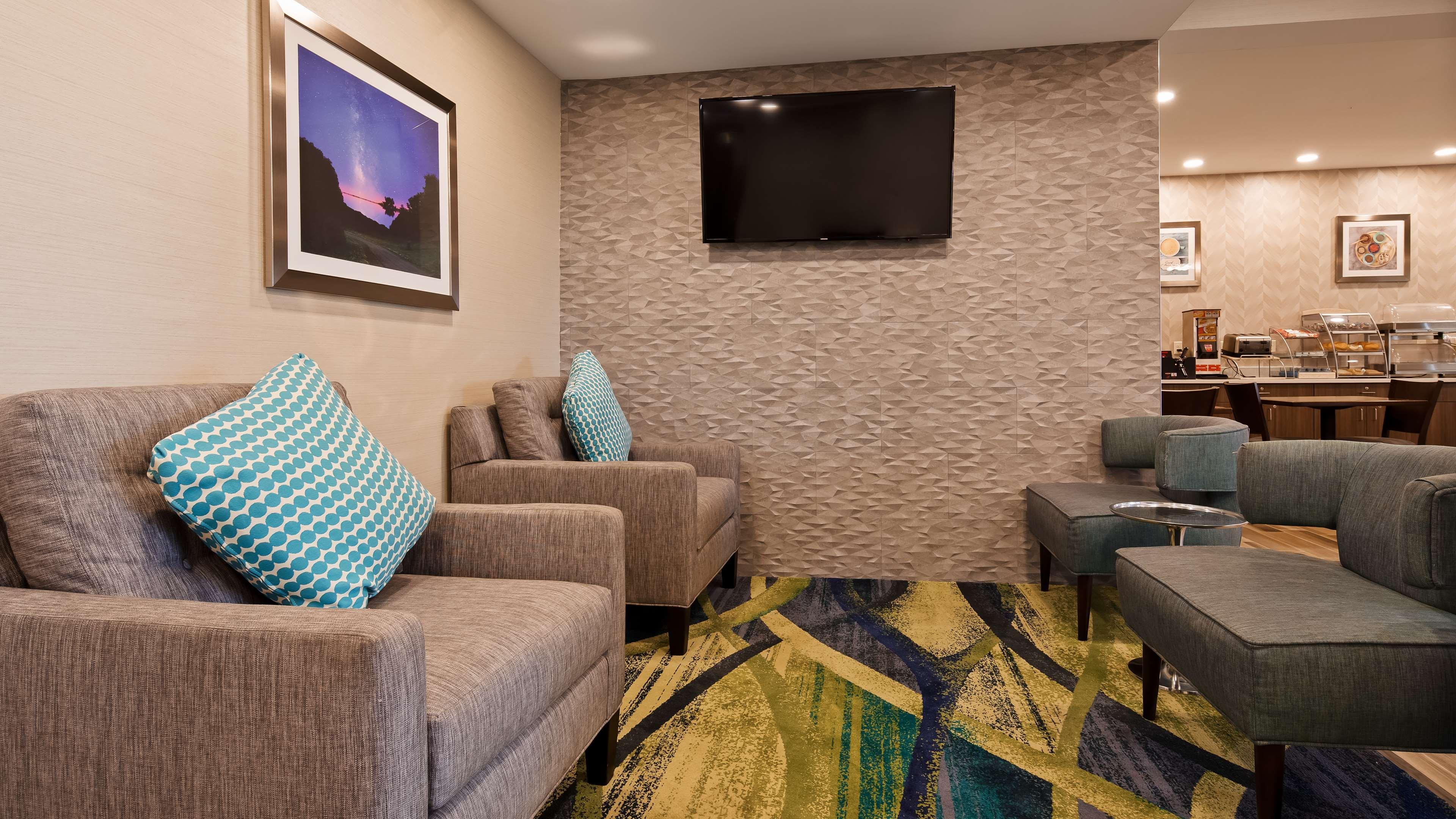 Best Western Hartford Hotel y Suites Exterior foto