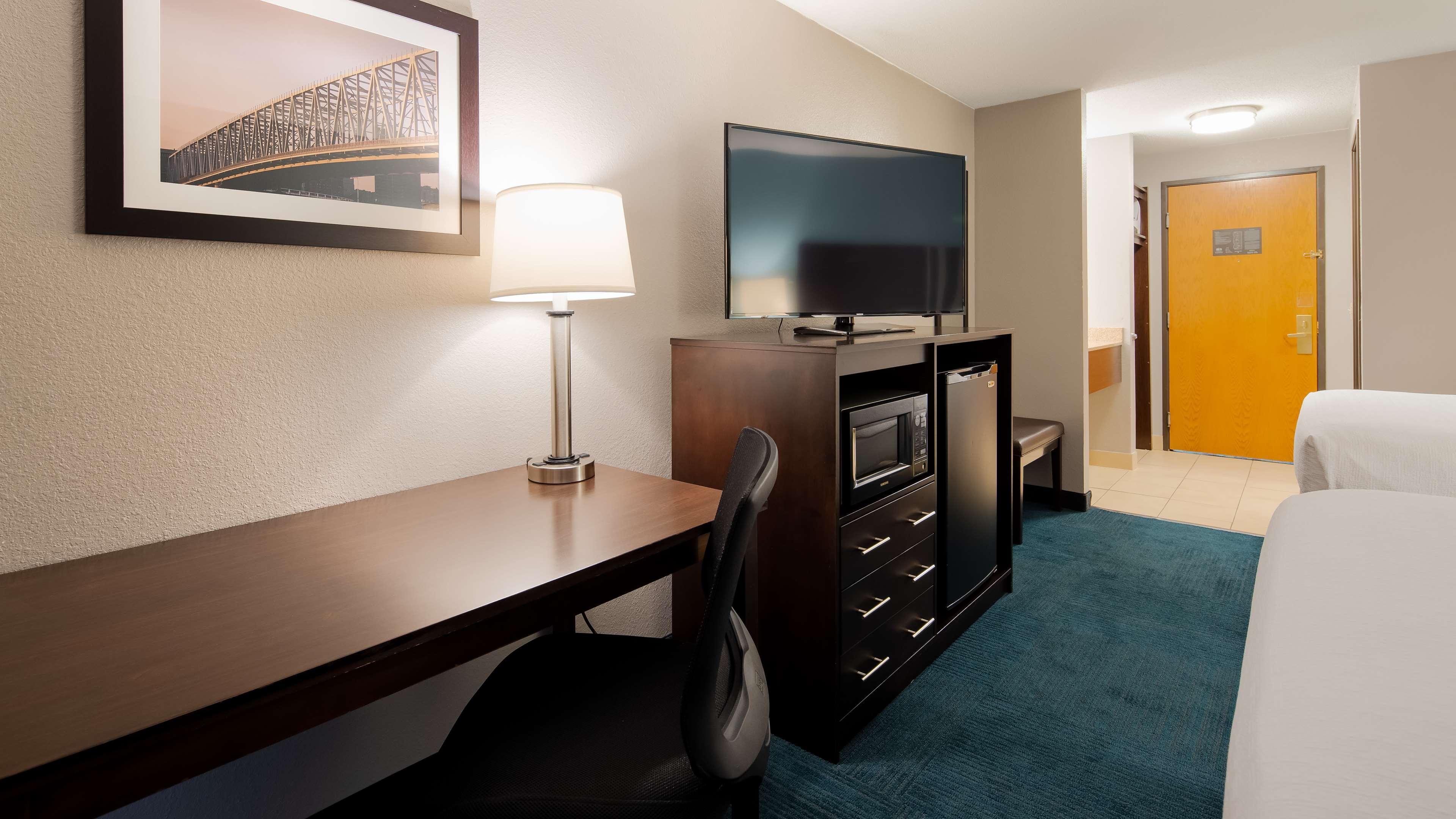 Best Western Hartford Hotel y Suites Exterior foto