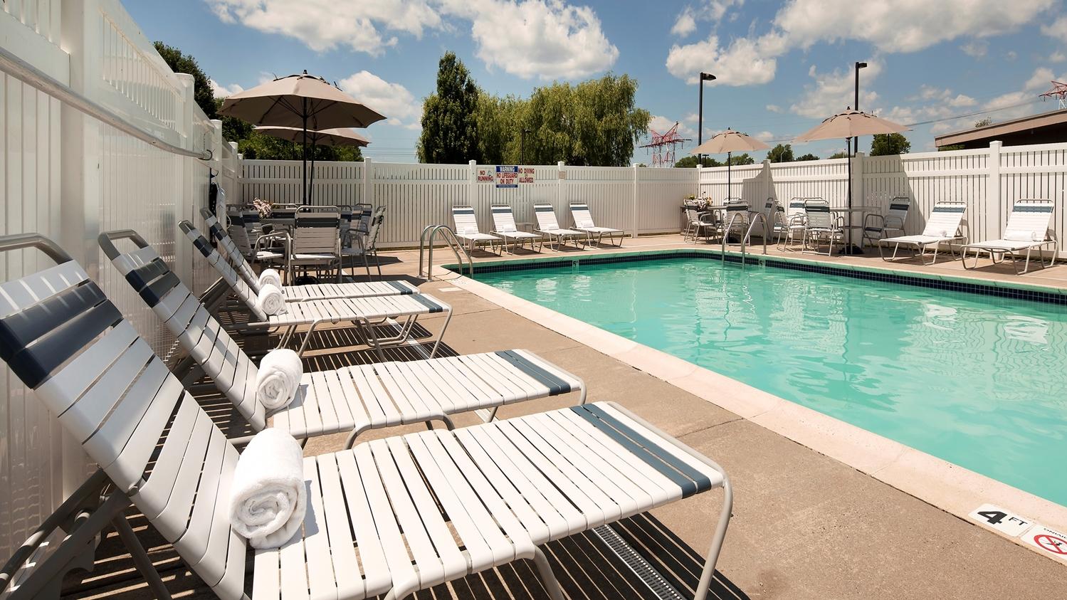 Best Western Hartford Hotel y Suites Exterior foto