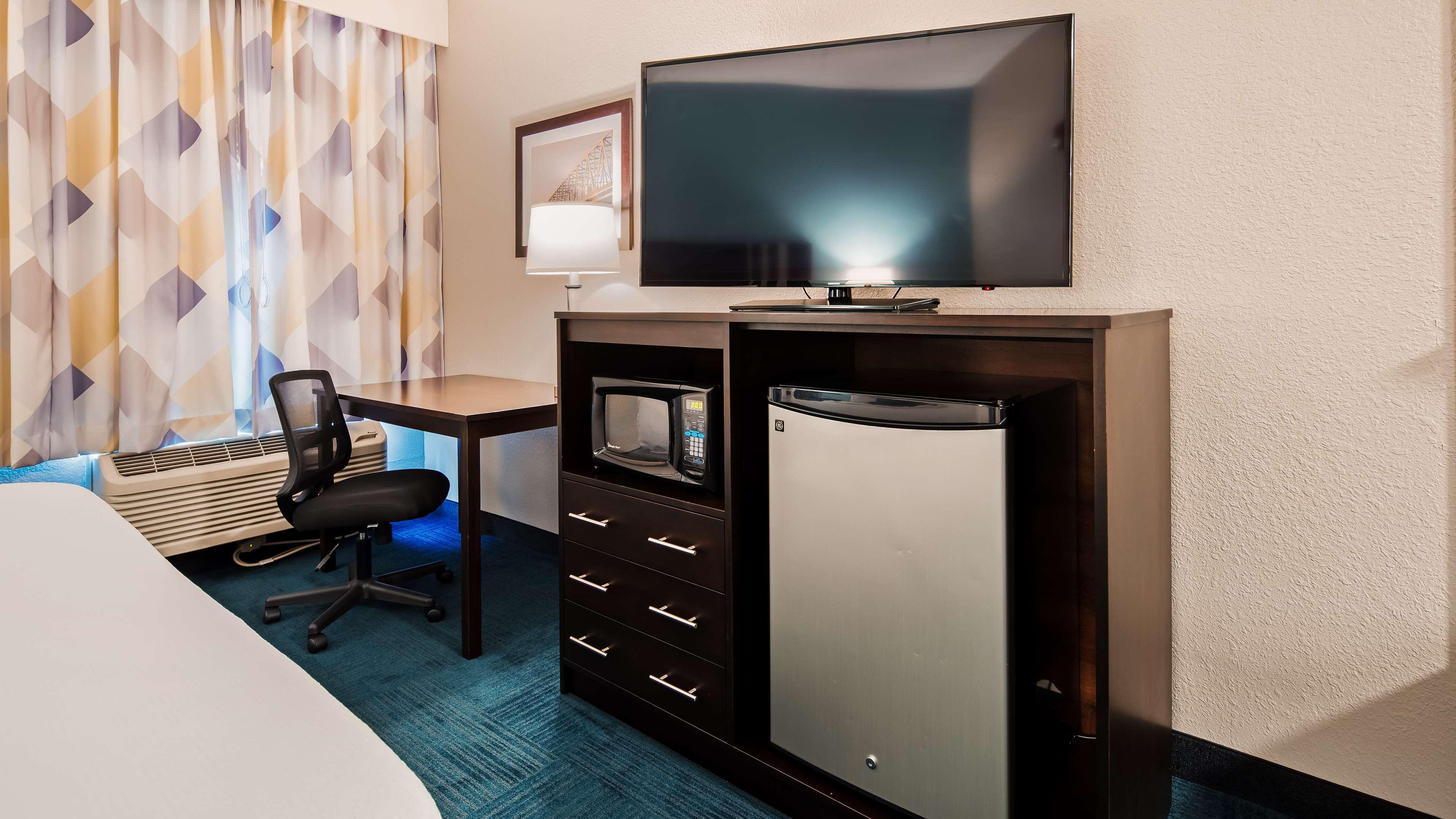 Best Western Hartford Hotel y Suites Exterior foto