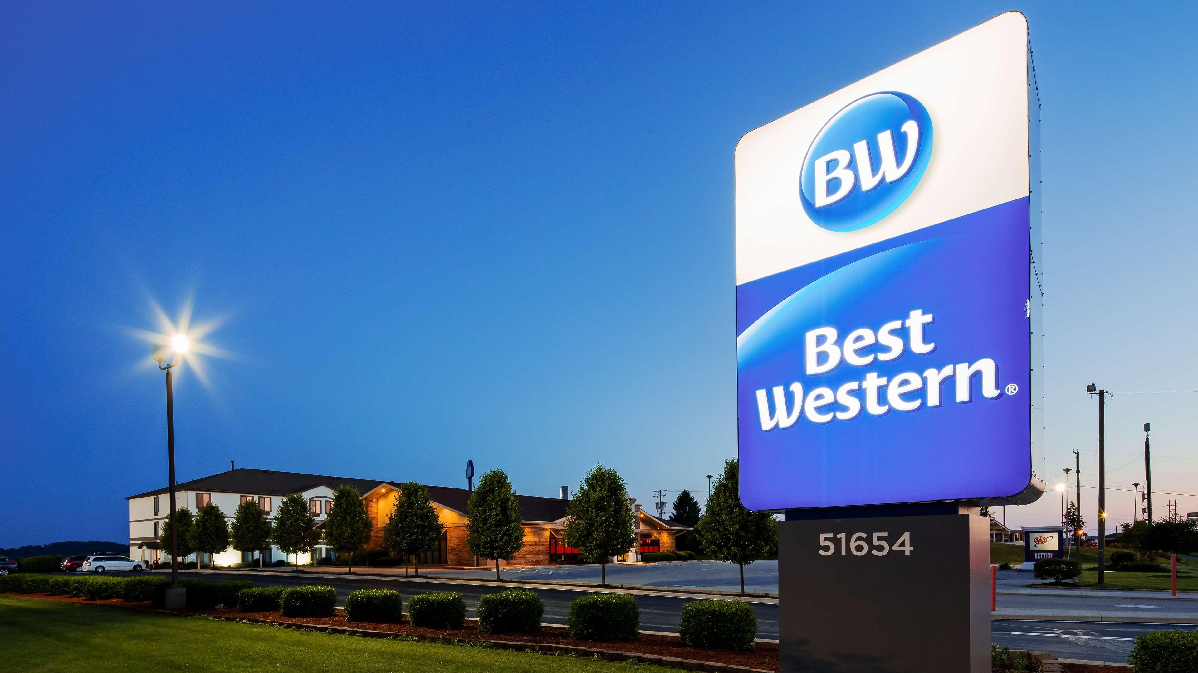 Best Western Hartford Hotel y Suites Exterior foto