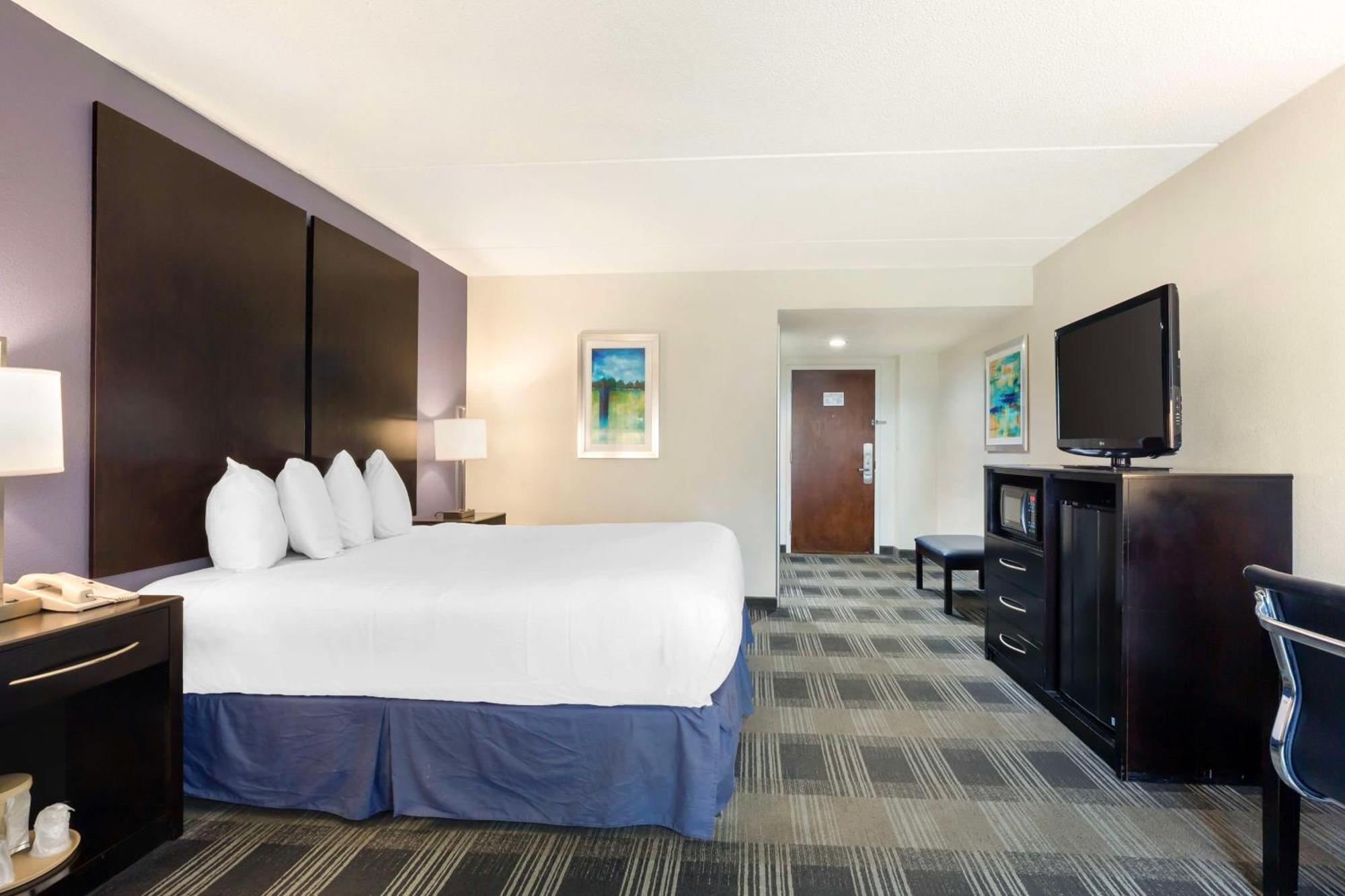 Best Western Hartford Hotel y Suites Exterior foto