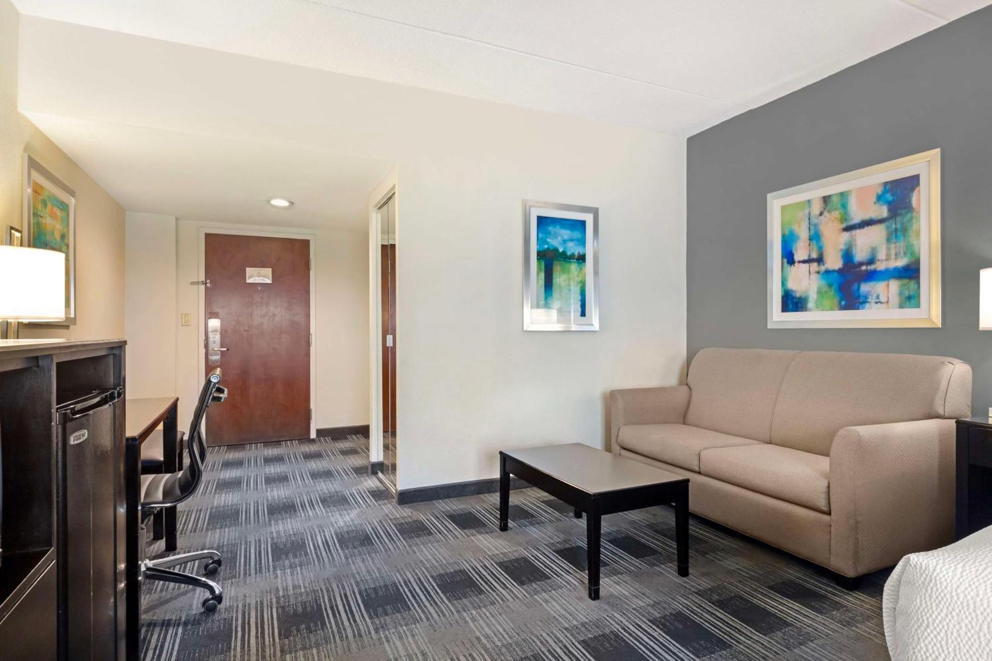 Best Western Hartford Hotel y Suites Exterior foto