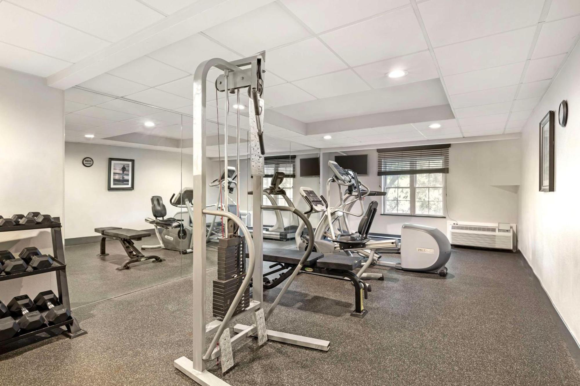 Best Western Hartford Hotel y Suites Exterior foto