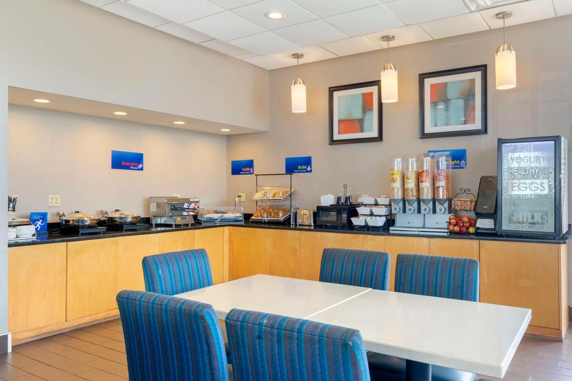 Best Western Hartford Hotel y Suites Exterior foto
