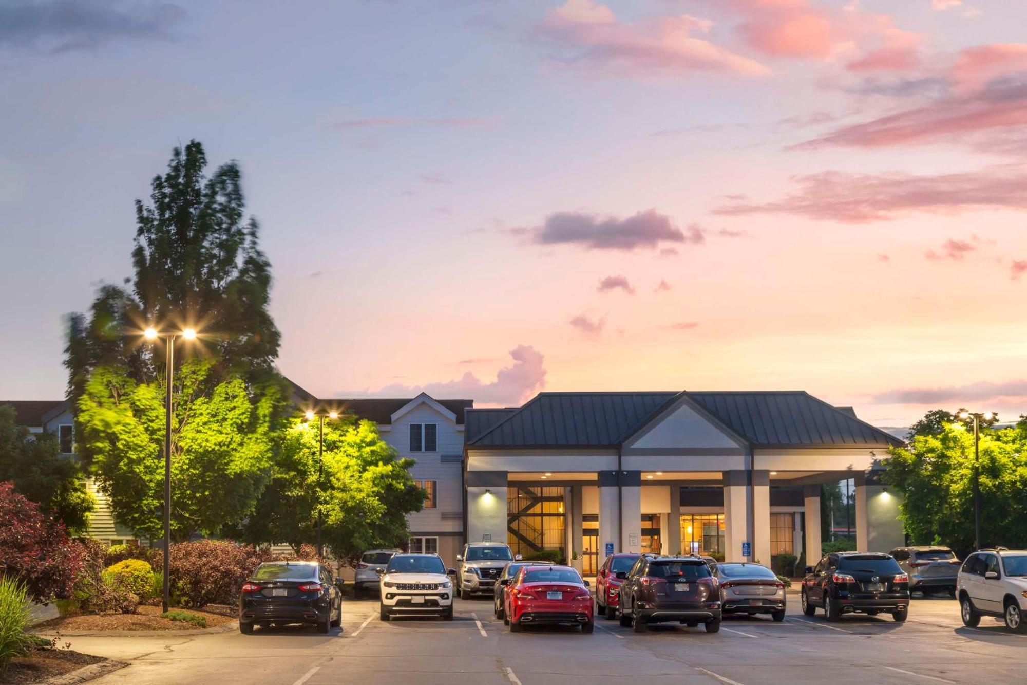Best Western Hartford Hotel y Suites Exterior foto